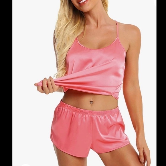 coral two piece pajama shorts and tank top set - Picture 5 of 7